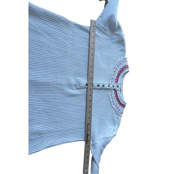 FREE PEOPLE HOLLY HENLEY size XS White Ivory Embroidered Boho Thermal - Picture 8 of 14